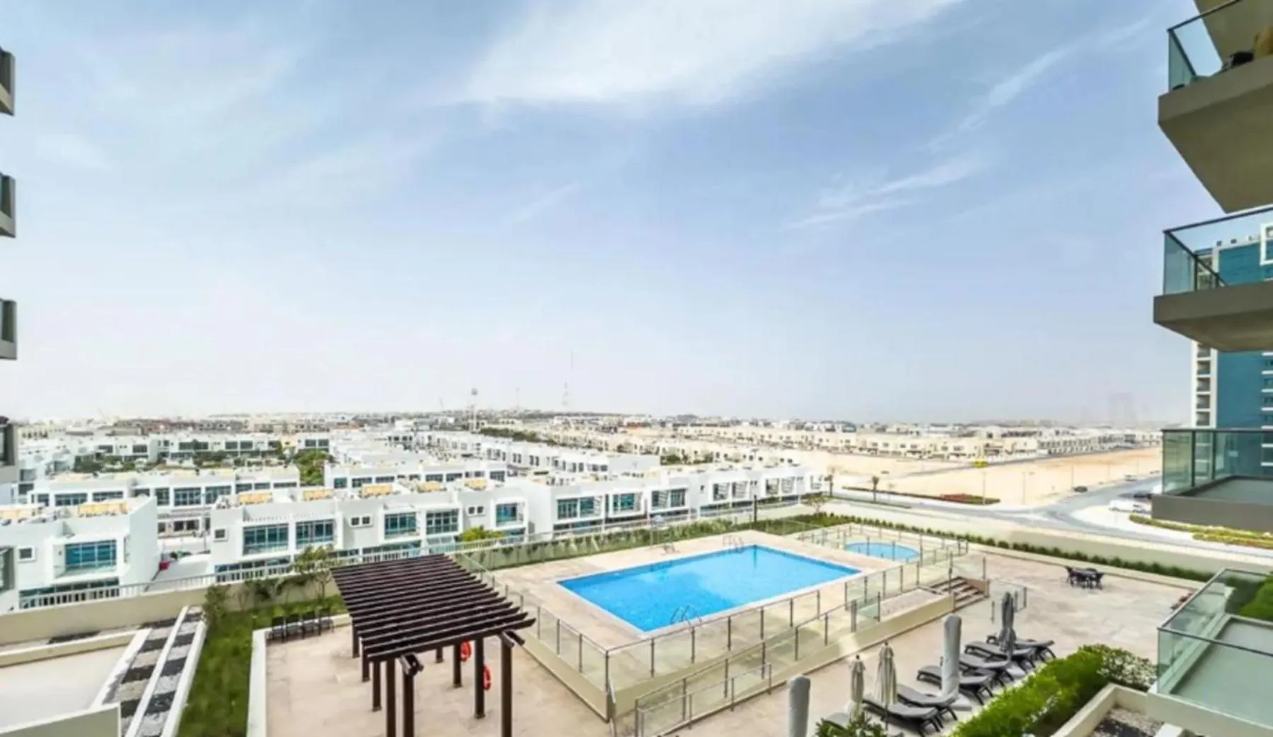 Prival - Modern Studio Dubai 0*,